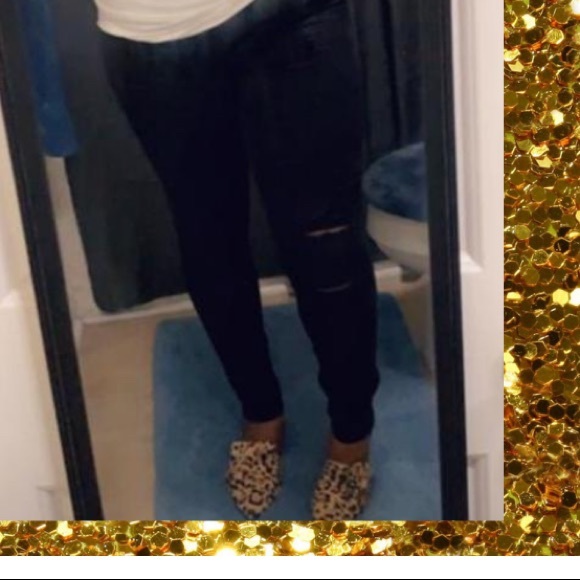 Shoes - Picture 6 of 8